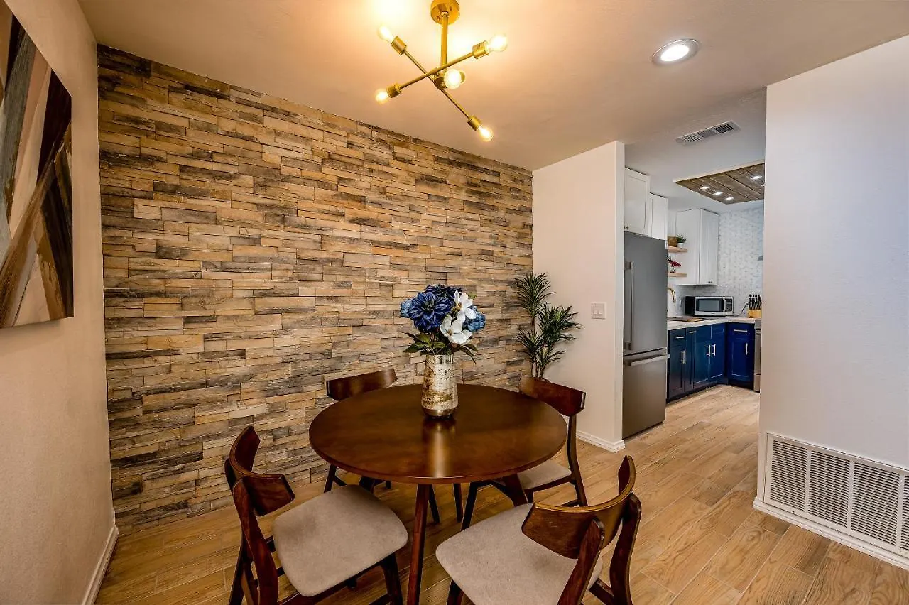 Palm Springs Blue Desert Condo! ABD